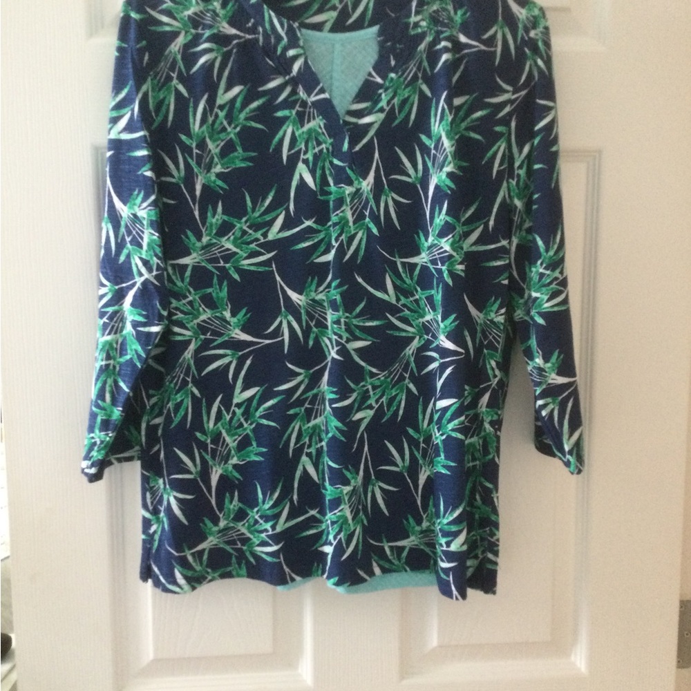 NEW w/out tags. Superb cotton top from UK ‘ Edinburgh Woollen Mills ‘. Size M -S